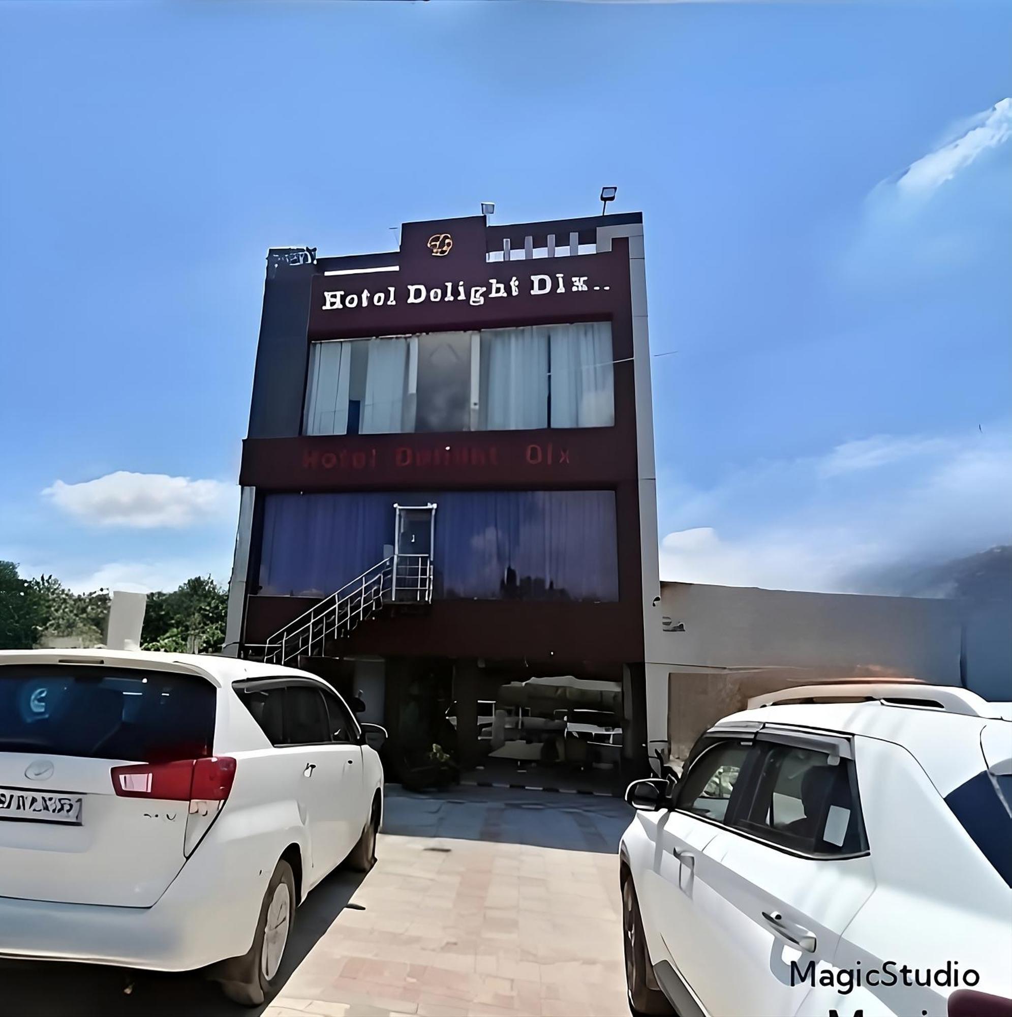 Hotel Delight Deluxe Pipra Dewās Kültér fotó